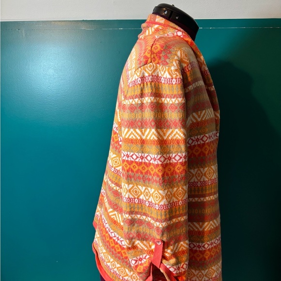 Hearts of Palm Women’s Patterned Sweater Cardigan - Picture 2 of 5